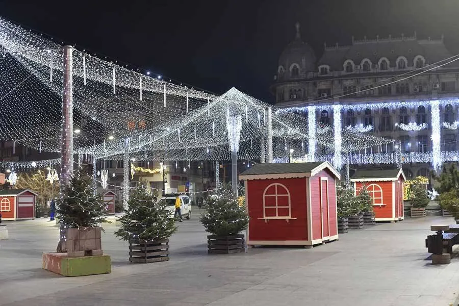 Foto 147.000 de lei pentru „intervenții” la Târgul de Crăciun Craiova. Bărbat cercetat pentru înșelăciune 