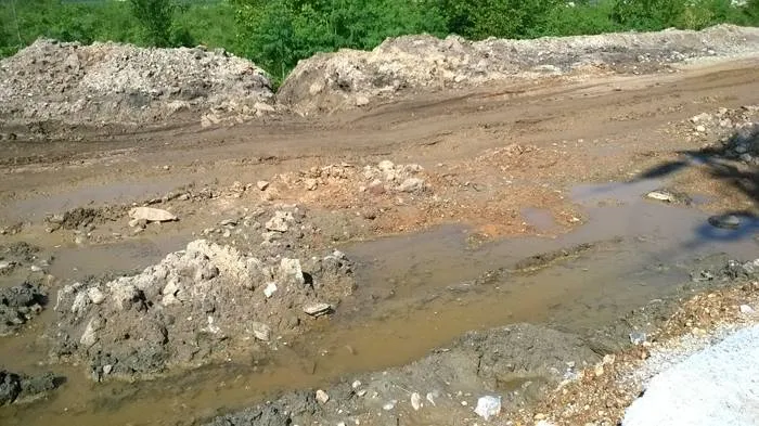 Foto Afaceriştii de pe Râului  se revoltă. Din nou