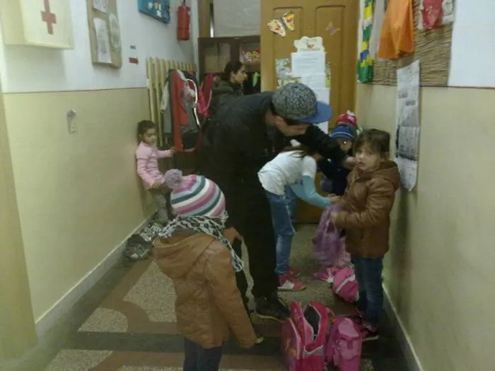 Foto Copiii săraci din Dolj merg la grădiniţă