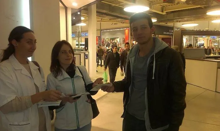 Foto Campanie anti SIDA în Mall