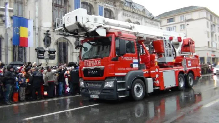 Foto Ziua Naţională, sărbătorită la Craiova fără primar