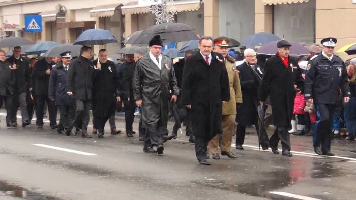 Foto Ziua Naţională, sărbătorită la Craiova fără primar