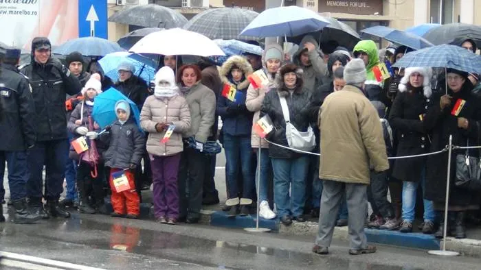 Foto Ziua Naţională, sărbătorită la Craiova fără primar