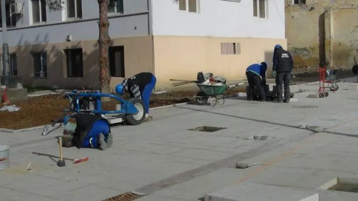Foto Şantierul din Craiova va mai dura până în mai