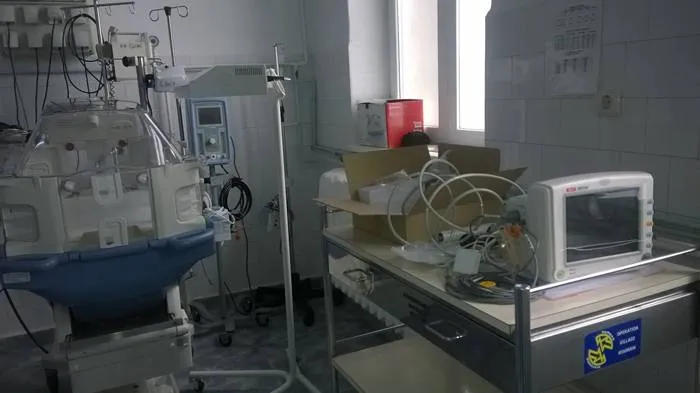 Foto Bebeluşii de la Maternitatea Filantropia vor fi îngrijiţi cu aparatură nouă