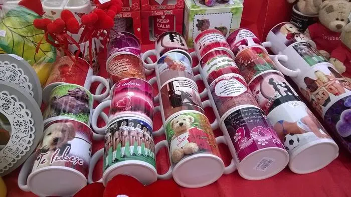 Foto Valentine‘s Day şi Sâmbăta Morţilor