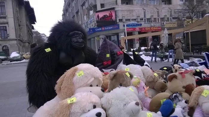 Foto Valentine‘s Day şi Sâmbăta Morţilor