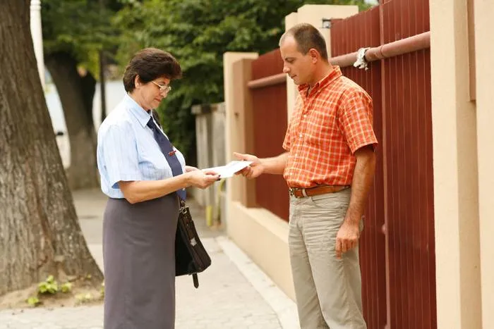 Foto Poşta Română va distribui paşapoartele către populaţie
