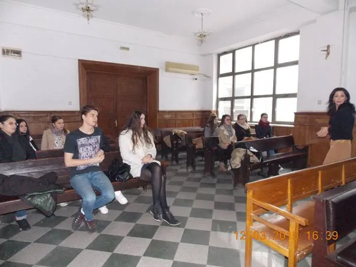 Foto Elevii doljeni, în vizită la Judecătorie