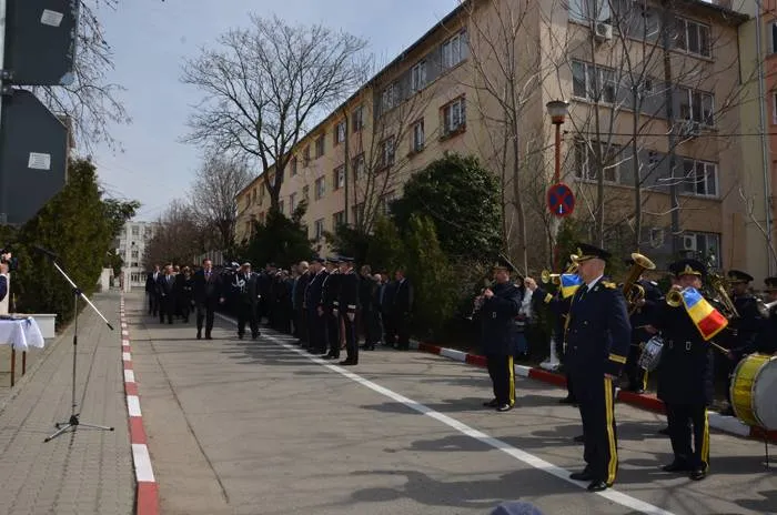 Foto Parada ţinutelor, de Ziua Poliţiei Române