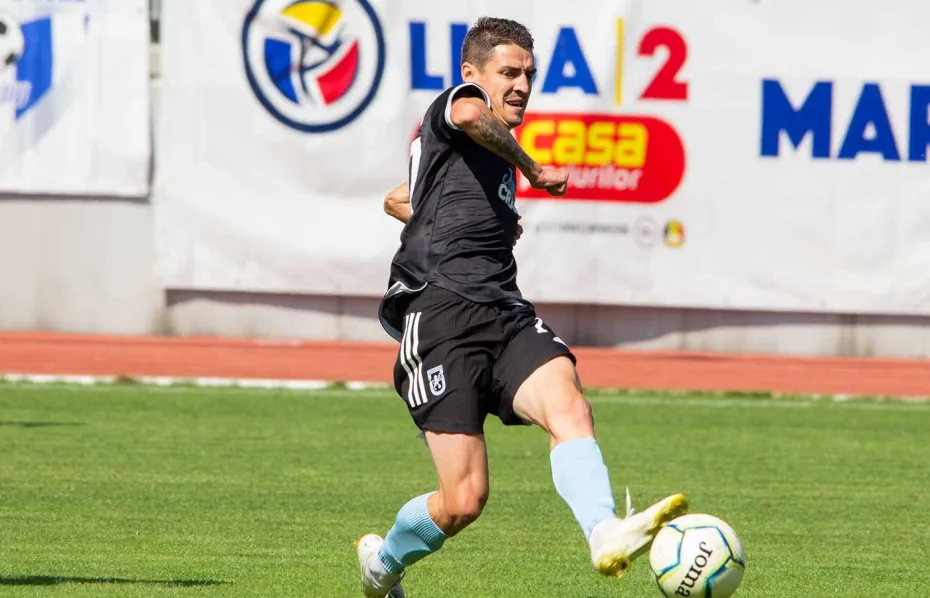 Foto Recea-FCU, 3-3. Ştiinţa este liderul Ligii 2, dar arbitrul le-a anulat incorect un gol alb-albaştrilor!