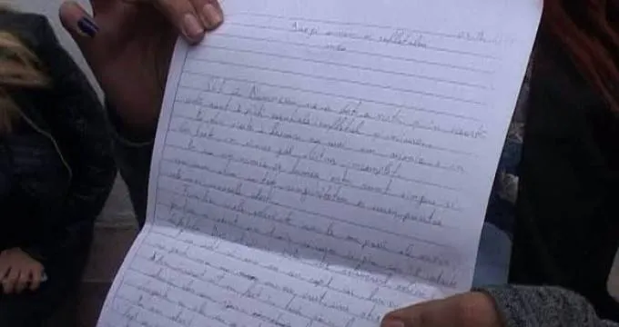 Foto Tânărul din Craiova care s-a sinucis a lasat un bilet de adio. "Am obosit sa lupt pentru parintii mei"