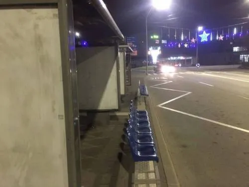 Foto Bancuri cu olteni la Drobeta Tr. Severin. Cum îşi bat joc autorităţile de călătorii cu autobuzul