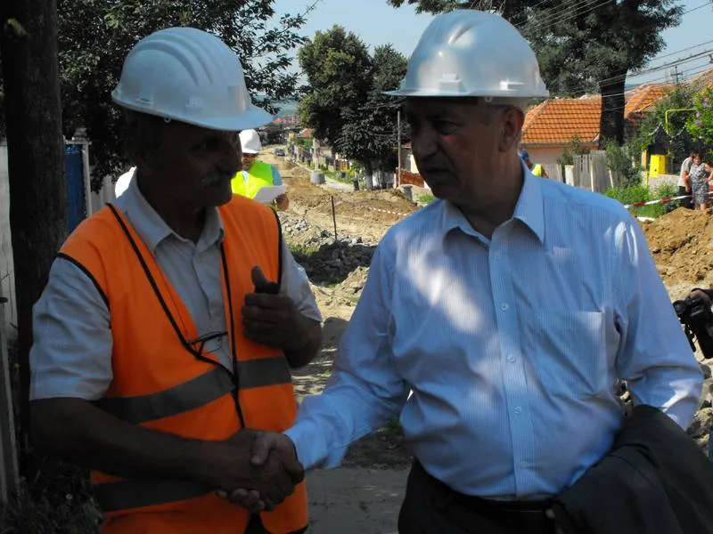 Foto Preşedintele CJ Dolj, Ion Prioteasa, vizite de lucru pe şantierele din judeţ