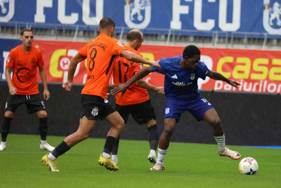 Foto Alb-albaștrii au fost făcuți KO în Bănie! FCU 1948-Afumați, scor 0-3