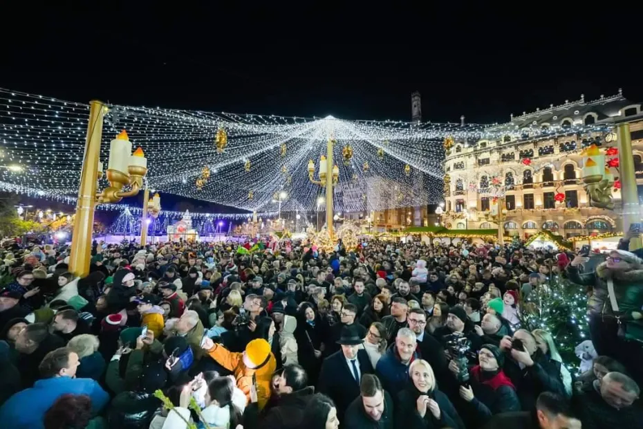 Foto Târgul de Crăciun de la Craiova s-a deschis