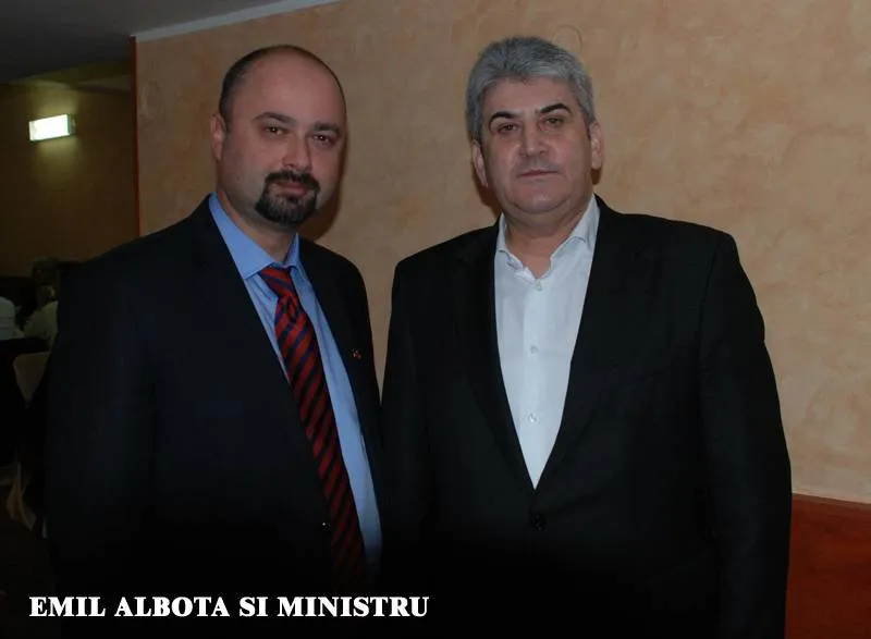Foto PREŞEDINTELE UNPR A PREZIDAT ŞEDINŢA REGIONALĂ DE LA SLATINA