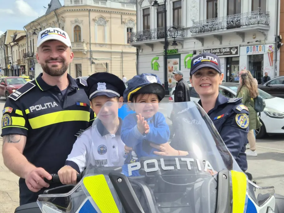 Foto VIDEO/ Ziua Poliției Române la Craiova: O sărbătoare a comunității și a zâmbetelor