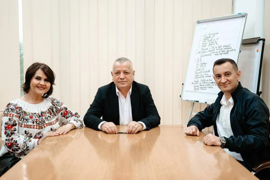 Foto Niculina Stoican a plecat de la „Maria Tănase” la Ansamblul „Izvorașul” din Severin  