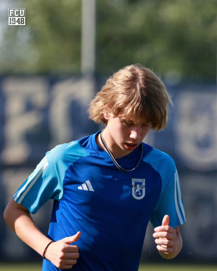 Foto EXCLUSIV. FCU 1948 a sunat adunarea. Lotul alb-albaștrilor prezent la reunire și la antrenament