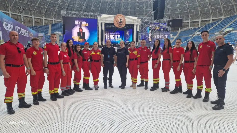 Foto  Polițiști, jandarmi și pompieri, în linia întâi la IntenCity. Mesajul primarului Lia Olguța Vasilescu