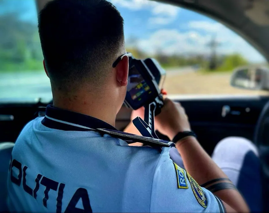 Foto Mai puține accidente, mai multe vieți salvate. Munca polițiștilor rutieri
