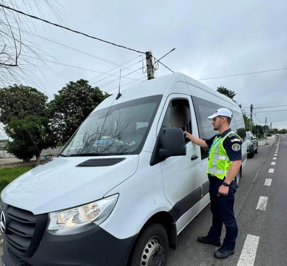 Foto Mai puține accidente, mai multe vieți salvate. Munca polițiștilor rutieri