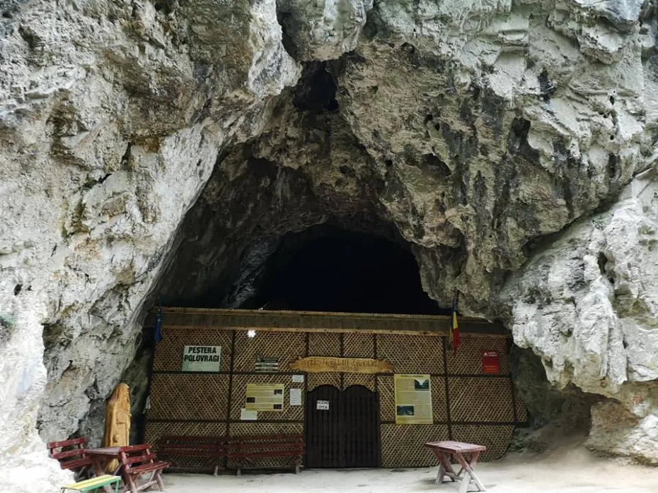 Foto În inima muntelui: Polovragi, între mister și natură