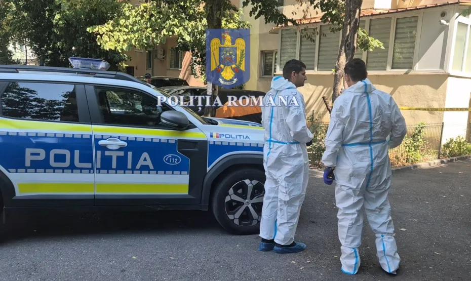Foto Crimă la Craiova: Un bărbat și-a înjunghiat soția și apoi s-a aruncat de la etaj