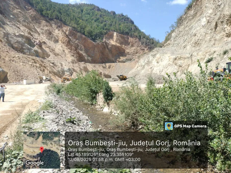 Foto Controale ABA Jiu. Opt firme sancționate pentru concasare și sortare fără autorizație