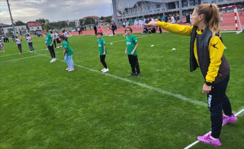 Foto INTERVIU | Ileana Geaburu, profesoară de Educație Fizică și Sport: „Este important să le arătăm copiilor că mișcarea poate fi distractivă și o sursă de energie și bucurie, nu doar o obligație”