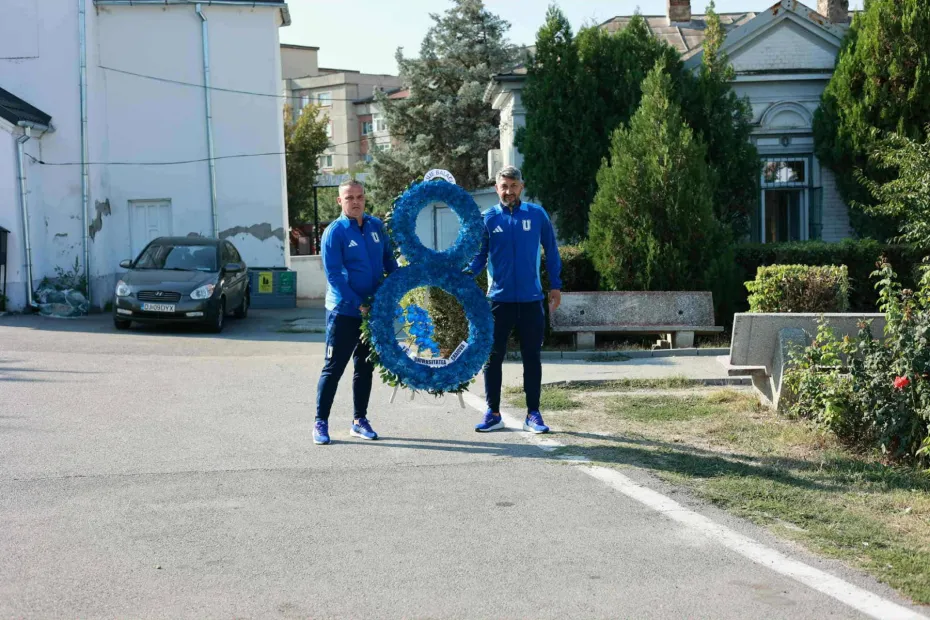 Foto FCU 1948 Craiova nu l-a uitat pe Ilie Balaci. Omagiu pentru cel mai mare fotbalist al României