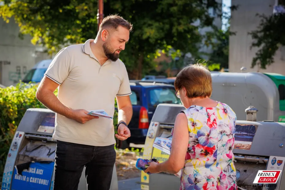 Foto CRAIOVA: Iridex discută cu craiovenii despre reciclare