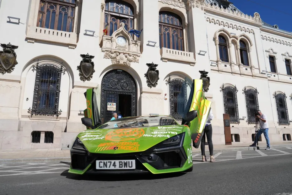 Foto Craiova, pe harta Gumball 3000. Raliul internațional al supermașinilor