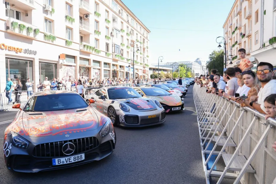 Foto Craiova, pe harta Gumball 3000. Raliul internațional al supermașinilor