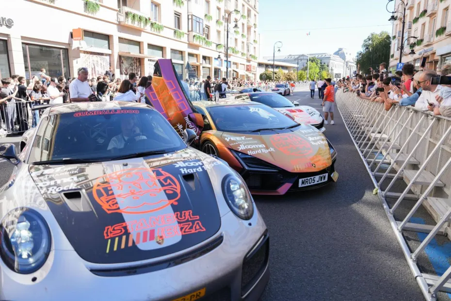 Foto Craiova, pe harta Gumball 3000. Raliul internațional al supermașinilor