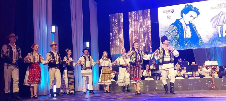 Foto Debut de poveste la Festivalul „Maria Tănase”