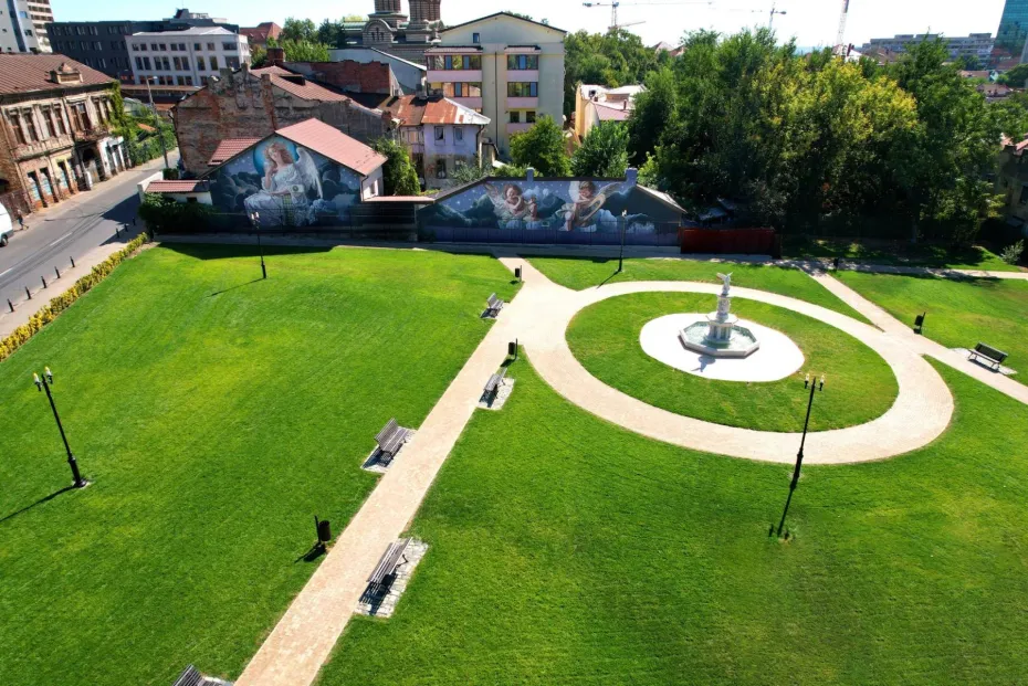 Foto Un nou parc s-a deschis în Craiova, chiar lângă Biserica Madona Dudu