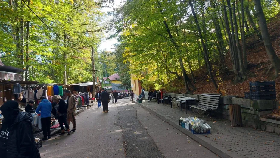 Foto FOTO: Lână, lemn și miere, comoara meșteșugarilor din Băile Olănești