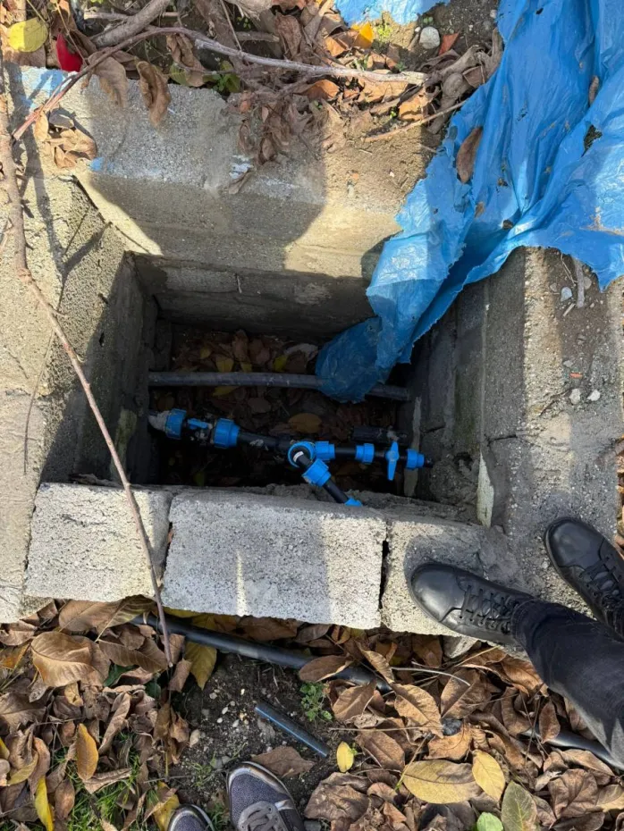 Foto Foraj ilegal descoperit în Craiova. Apă subterană vândută fără autorizație