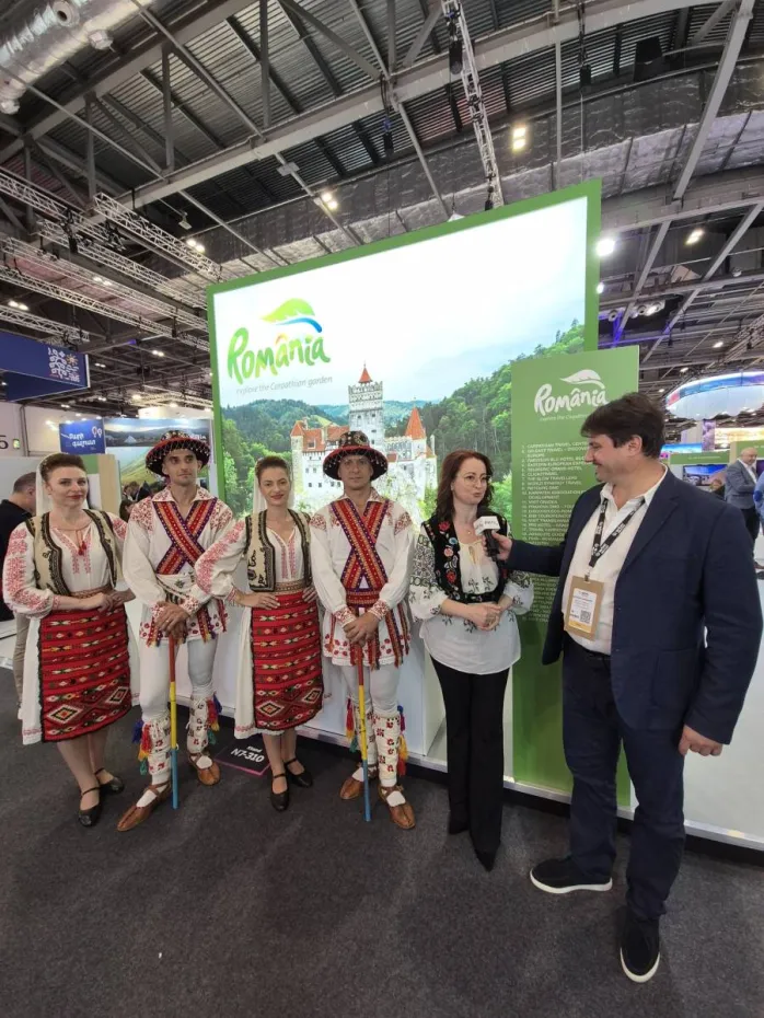 Foto Craiova își pune straiele de sărbătoare și la Londra. Târgul de Crăciun, atracția principală