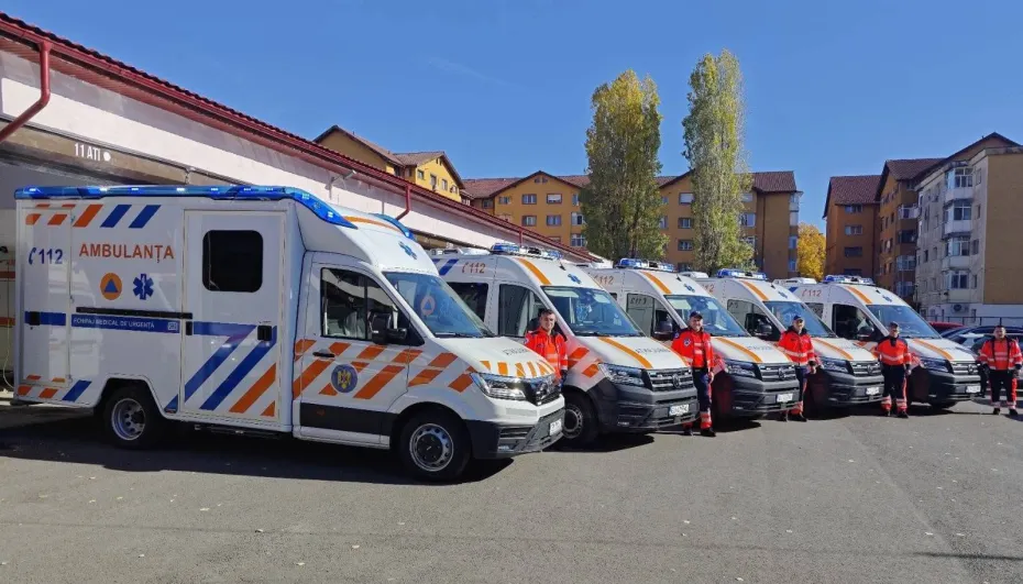 Foto Ambulanțe moderne pentru Gorj