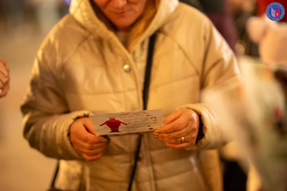 Foto Caravana „Cântarul Sănătății” la Târgul de Crăciun Craiova 
