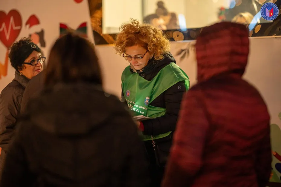 Foto Caravana „Cântarul Sănătății” la Târgul de Crăciun Craiova 