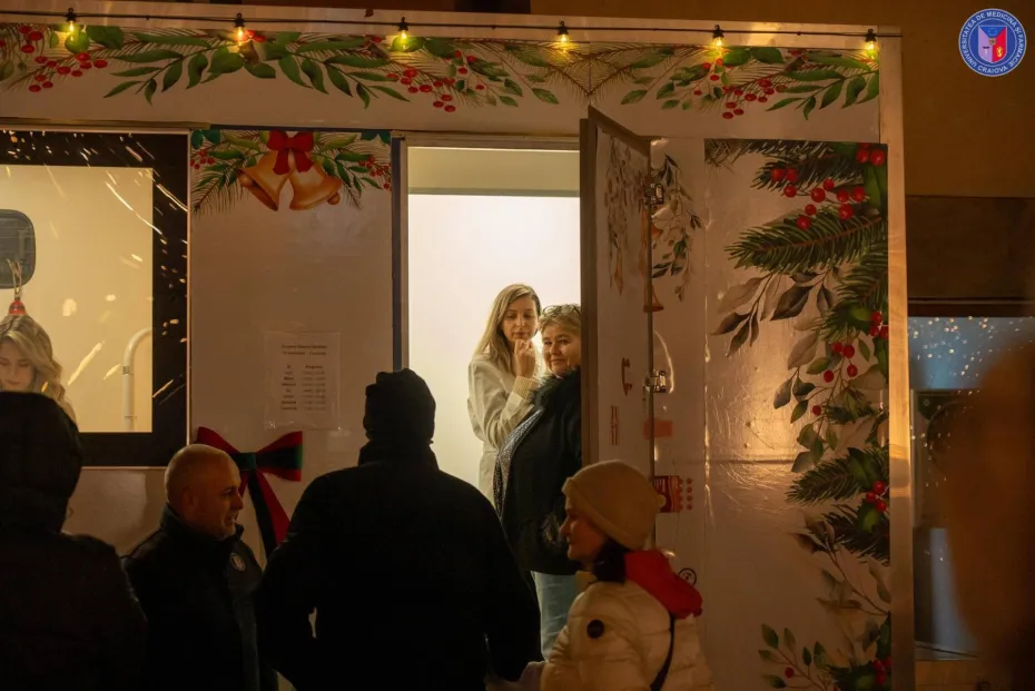 Foto Caravana „Cântarul Sănătății” la Târgul de Crăciun Craiova 