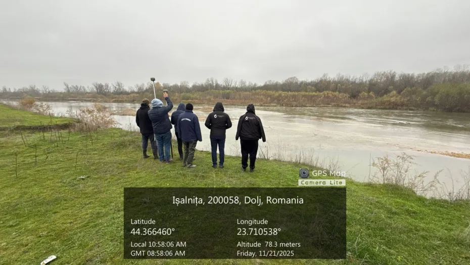 Foto Dosar penal după exploatări ilegale pe râul Jiu, în zona Ișalnița