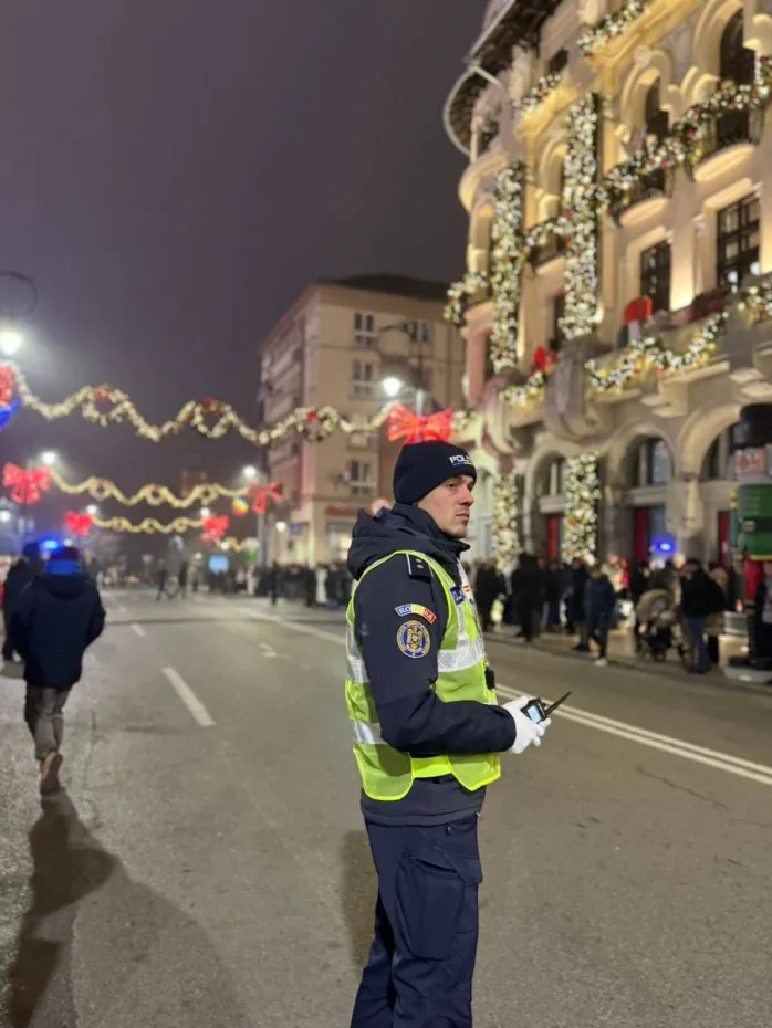 Foto Zeci de acțiuni și sute de intervenții ale polițiștilor doljeni în perioada sărbătorilor