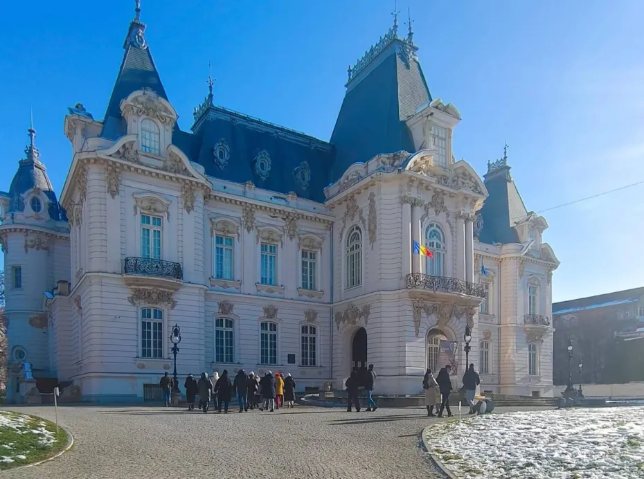 Foto Interes record pentru muzeele din Craiova, cu tot mai mulți turiști străini