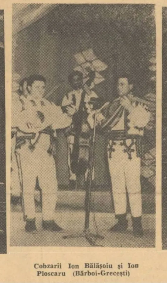 Foto Cobza, instrument tradițional românesc, recunoscut oficial în patrimoniul UNESCO