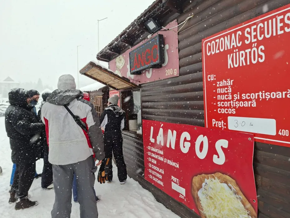 Foto Vacanță de schi pentru toate vârstele, lecții, săniuș și distracție la Rânca